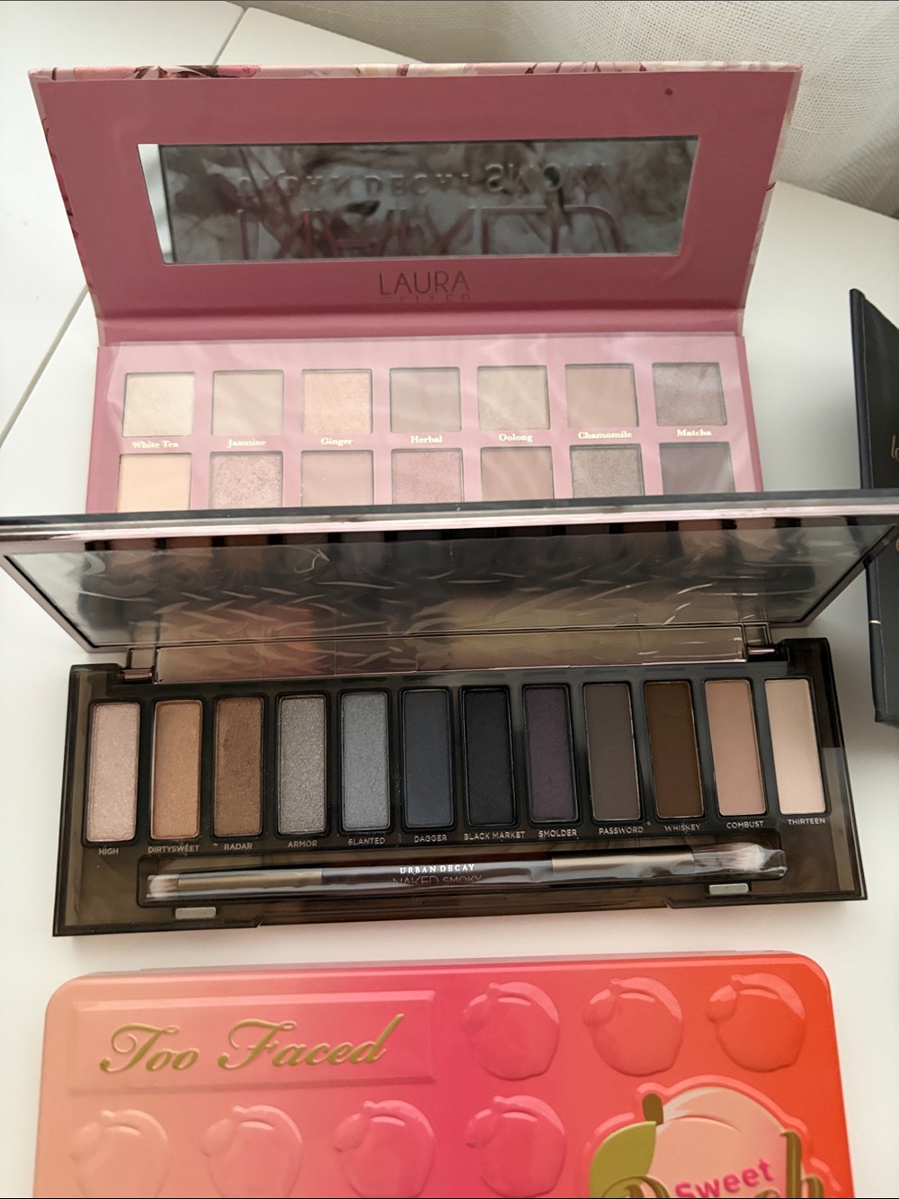 Eye shadow collection, urban decay, huda beauty, too faced, butter, and more - Picture 3 of 7